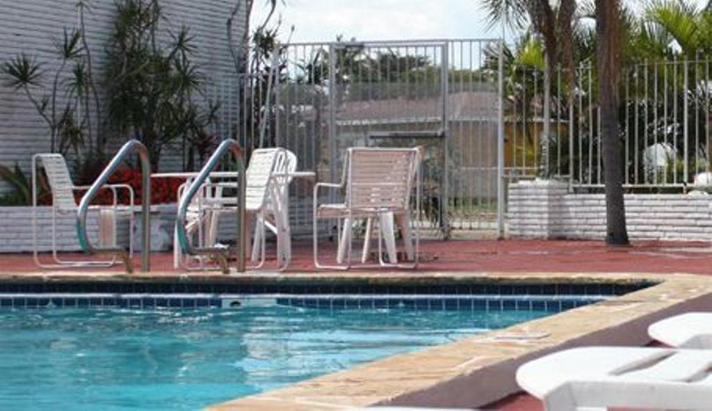 Beach And Town Motel Hollywood Kültér fotó