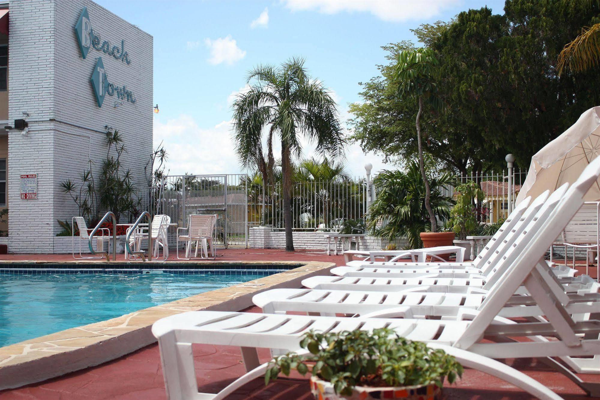 Beach And Town Motel Hollywood Kültér fotó